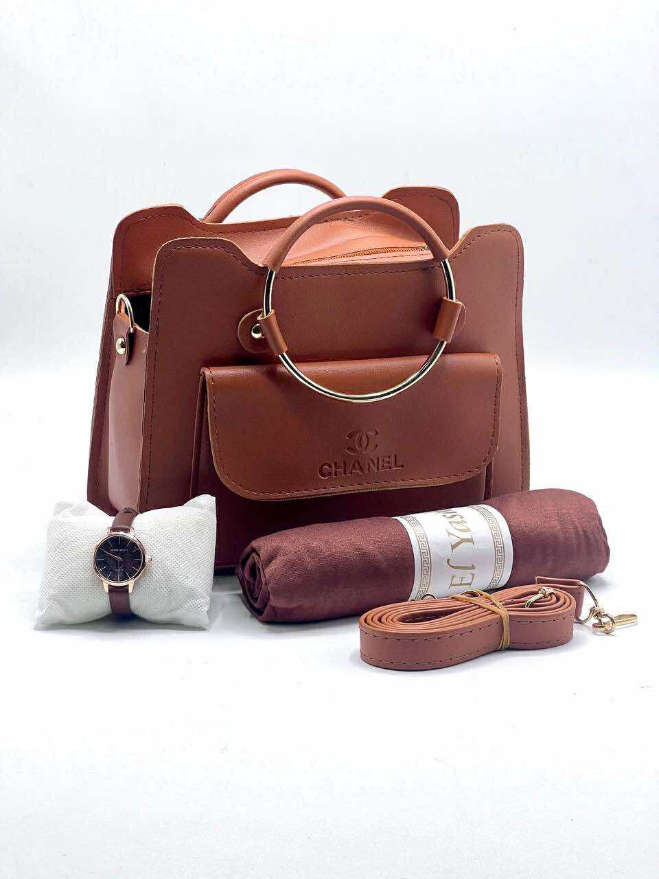 طقم نسائي أنيق و متكامل