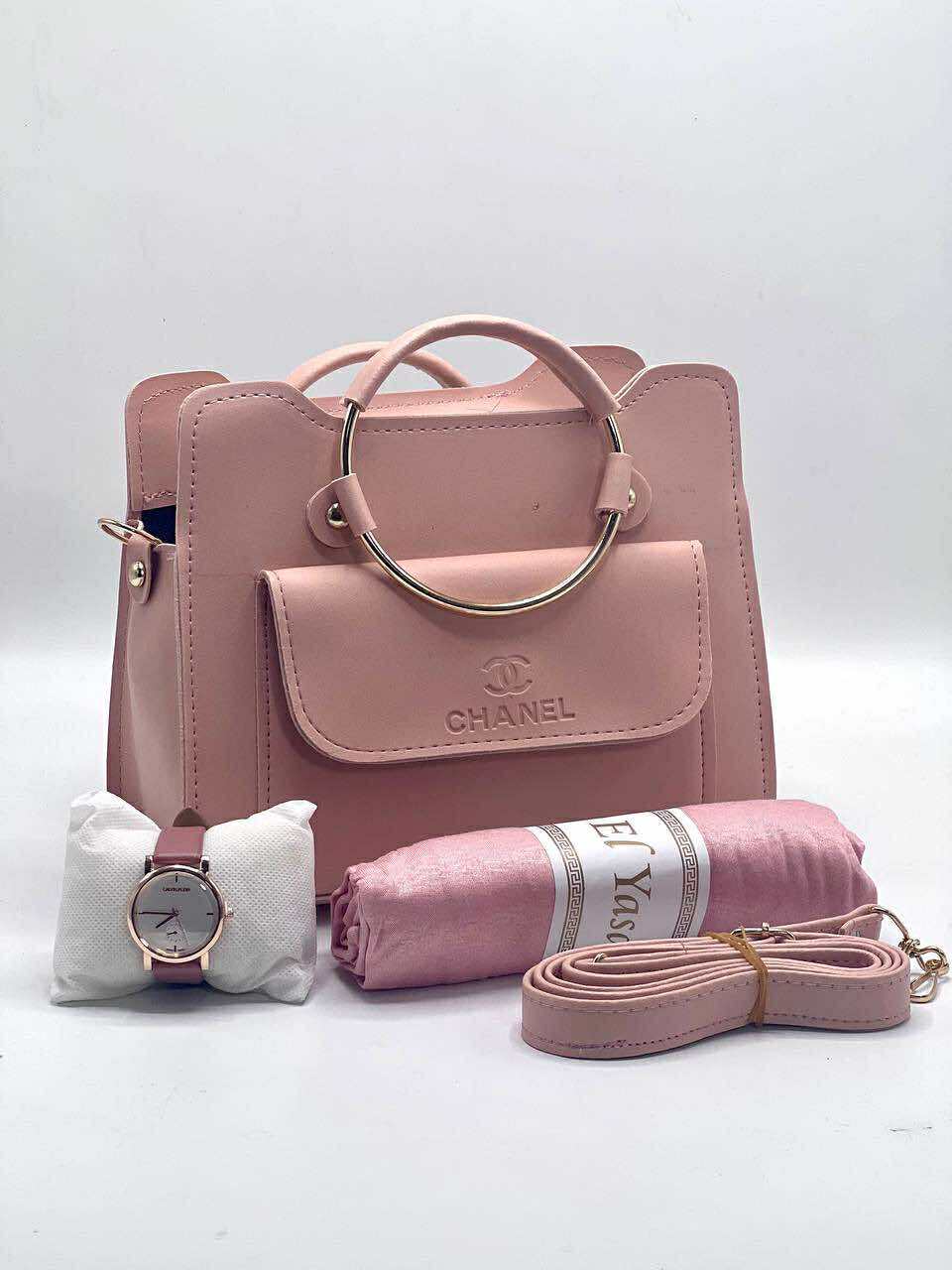 طقم نسائي أنيق و متكامل