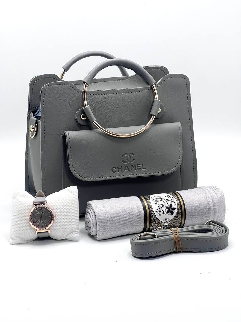 طقم نسائي أنيق و متكامل