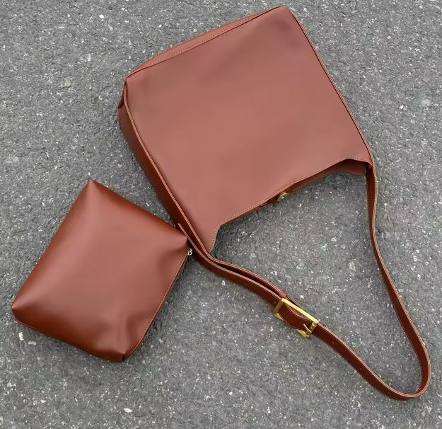 حقيبة نسائية عصرية